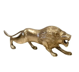 Sculpture de tigre fini or martelé en métal en laiton de qualité supérieure élégante pour le bureau à domicile sculpture moderne en porcelaine décorative - Product Image 1