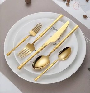 Ensemble de couverts en acier inoxydable moderne et écologique pour hôtel et usage festif |   Couverts durables et élégants - Product Image 1