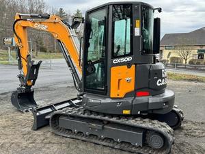 Mini-excavatrice CX50D d'occasion pas chère de 2022 avec moteur Hitachi, poids opérationnel de 38 tonnes, moteur inclus - Product Image 3