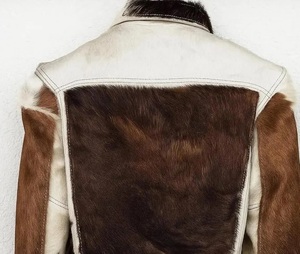Chaqueta de Cuero Vacuno Auténtico con Textura Rugosa, Acabado Refinado y Presencia Contemporánea Atractiva - Product Image 5