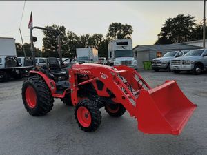 Tracteur agricole 4x4 mini avec moteur, boîte de vitesses et pompe - Haute productivité. - Product Image 4