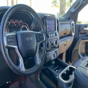 Alerte Offre Exceptionnelle! Super Clean 2022 Chevrolet Silverado 1500 Limited Crew Cab RST Noir 4x4 V8 Puissant 4WD Camion de Luxe - Product Image 3
