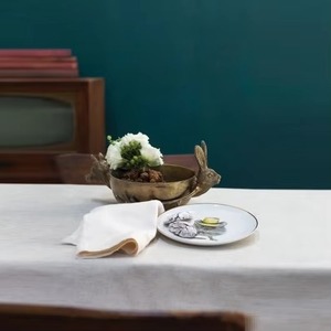 Jarrón de Metal clásico con diseño de animales, soporte de flores decorativo atemporal, perfecto para decoración artística y exhibición interior elegante - Product Image 4