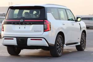 Nouveau Nissan Patrol LE Platinum 2026, moteur essence 3.5L, transmission automatique, conduite à gauche, couleur blanche, 7 places, 425 CV, SUV - Product Image 4