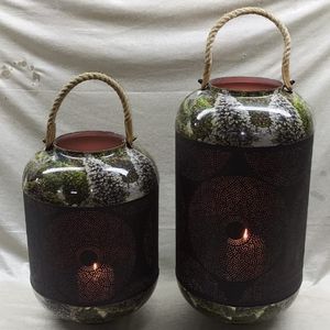 โคมไฟเคลือบโลหะตกแต่งบ้านสไตล์คลาสสิกทำมือ ที่ใส่เทียนหลากสี พร้อมหูจับทำจากปอกระเจา ขนาดสองแบบ 1 สี - Product Image 6