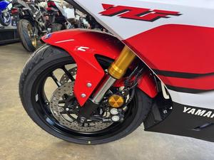 Motocyclette YZF-R7 2026 Édition 70e Anniversaire - Product Image 5