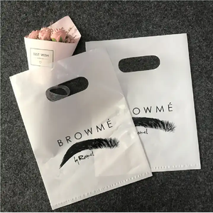 Diseño personalizado de lujo Premium Red PE Bolsas de compras Impresión en huecograbado Troquelado Embalaje directo de fábrica para envío Regalos Prendas - Product Image 6