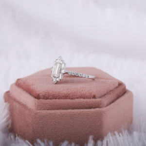 แหวนหมั้นเพชรเม็ดเดี่ยวประดับเพชรขนาด14K สีทองพร้อมลูกแพร์และทรงกลมสำหรับเป็นของขวัญสำหรับผู้หญิง - Product Image 2