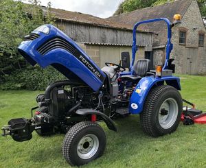 Mini Tractor Agrícola Lovol TE254R 25HP 4WD con Motor FPT y Caja de Cambios, Equipo Usado - Product Image 1