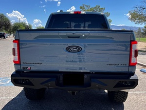 2023 Ford F-150 Lariat SuperCrew Hennessey Venom 775 4x4 Gasolina, Bajo Kilometraje - Product Image 2