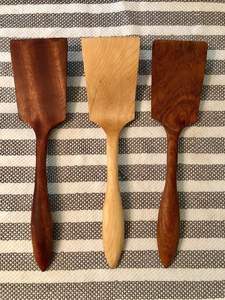 Plato de madera con acabado marrón de alta calidad, cuchara para servir, artesanías naturales hechas a mano para decoración de cocina - Product Image 4