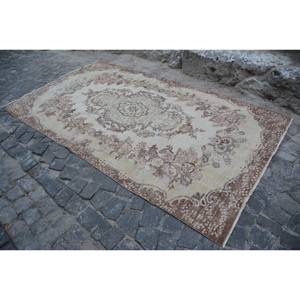 Alfombra turca vintage de 5x9 pies en lana beige y marrón, tejido plano, alfombra para sala de estar con respaldo de látex, patrón de retazos clásico - Product Image 3