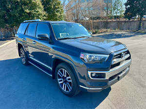 Toyota 4Runner Limited 4WD 2024 Usada en Buen Estado, Sin Accidentes, Volante a la Izquierda/Derecha - Product Image 2