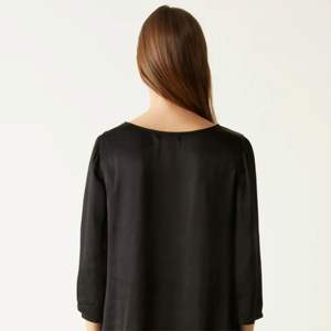 Débardeur en satin doux pour femme-confortable et léger, parfait pour l'été et les vêtements décontractés de tous les jours - Product Image 4