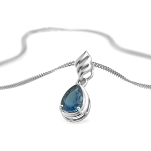 Pendentif en topaze bleue de Londres, forme poire, plaqué rhodium, argent 925, serti à griffes, bijoux fins faits à la main de luxe par Ishime Jewels pour femmes - Product Image 3