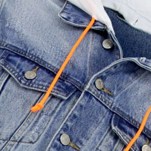 Chaqueta vaquera con capucha para hombre con cierre de botón, elegante diseño de manga regular para una moda sin esfuerzo y comodidad diaria - Product Image 5