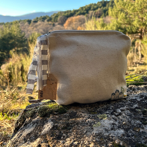 กระเป๋าผ้าลินินปักมือพร้อมเย็บปักถักร้อยกระเป๋าเป้สะพายหลังผ้าลินินสีต่าง ๆ ผ้าลินินนุ่ม 100% OEM ผลิตในเวียดนาม - Product Image 6