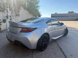 Nouveau 2022 pour GR86 Transmission automatique premium Intérieur sombre Caméra arrière disponible à la vente - Product Image 2