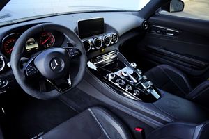 MERCEDES-AMG GT R 2019 USADO, Volante a la Izquierda/Derecha - Product Image 3