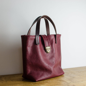 Venta caliente Bolsos de lujo Venta al por mayor de cuero genuino Vintage portátil resistente al agua Señoras Mujeres Bolsos Accesorios 2017 - Product Image 2