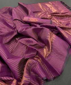 Flor Terciopelo Saree con Blusa para Mujer - Product Image 2