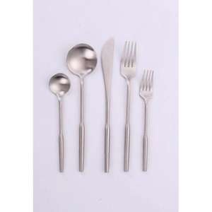 Ensemble de 5 couverts en acier inoxydable plaqué or fini idéal pour la cuisine cadeau de table usage domestique couverts à poignée simple en or - Product Image 1