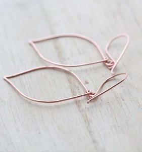 ต่างหูห้อยชุบโรสโกลด์ทำด้วยมือ925ใบไม้เงินสเตอร์ลิงต่างหูแบบเรียบง่ายสำหรับใส่ในฤดูร้อน - Product Image 1