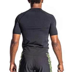 Protège-éruptions cutanées solides à manches courtes BJJ Rashguards Conception de panneau personnalisée Anti-UV MMA Rashguard Dernière couleur unie - Product Image 2