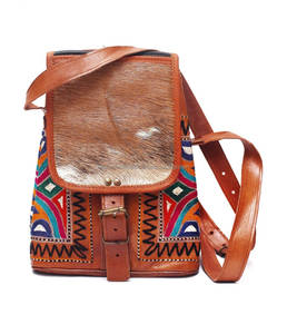 Sac bandoulière élégant, léger et durable, avec sangle réglable, parfait pour les voyages, le travail et l'école au quotidien. - Product Image 1