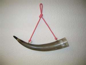 Cuerno Vikingo Festivo Hecho a Mano para Beber, Vaso de 200/500 ml de Capacidad para Hidromiel, Cerveza, Fiestas Navideñas, Brindis Festivos, Excelente Idea de Regalo - Product Image 3