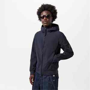 Chaqueta Impermeable de Invierno de Alto Rendimiento para Hombre, Diseño Transpirable con Capucha, Múltiples Bolsillos con Cremallera, Personalizable OEM - Product Image 4