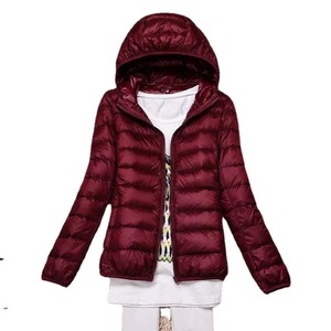 Nueva venta al por mayor cremallera Puffer mujer chaqueta transpirable a prueba de viento con capucha Puffer chaqueta tendencia OEM chaqueta de invierno fabricante - Product Image 2