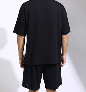 ชุดเสื้อยืดและกางเกงขาสั้นผู้ชายคุณภาพสูงสำหรับฤดูร้อน ชุดเซ็ตสั่งทำพิเศษ ผ้าฝ้ายระบายอากาศ ชุดสองชิ้น เสื้อยืดและกางเกงจ็อกเกอร์เข้าชุด - Product Image 2