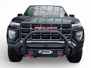 GM C Canyon 4WD AT4X 2024 Usado en Buen Estado - Product Image 2