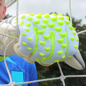 Gants de gardien de but d'entraînement durables avec bracelet réglable et paume à forte adhérence Gants de gardien de but haute performance - Product Image 6