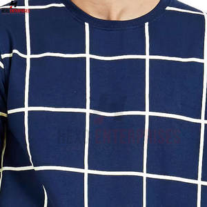 Sweat-shirt à col rond en coton organique épais de luxe avec logo personnalisé en polaire surdimensionnée vierge pour l'hiver Sweat-shirt de haute qualité - Product Image 6