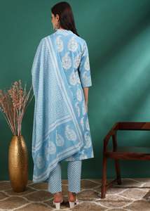 Kurta en coton pour femmes, imprimé Buta, coupe A, avec pantalon à bas élastique et dupatta, longueur mollet, col en V, manches trois quarts, bleu - Product Image 2