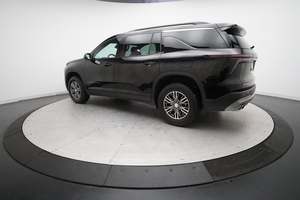 2025 Chevrolet Traverse LT AWD USADO - Product Image 2