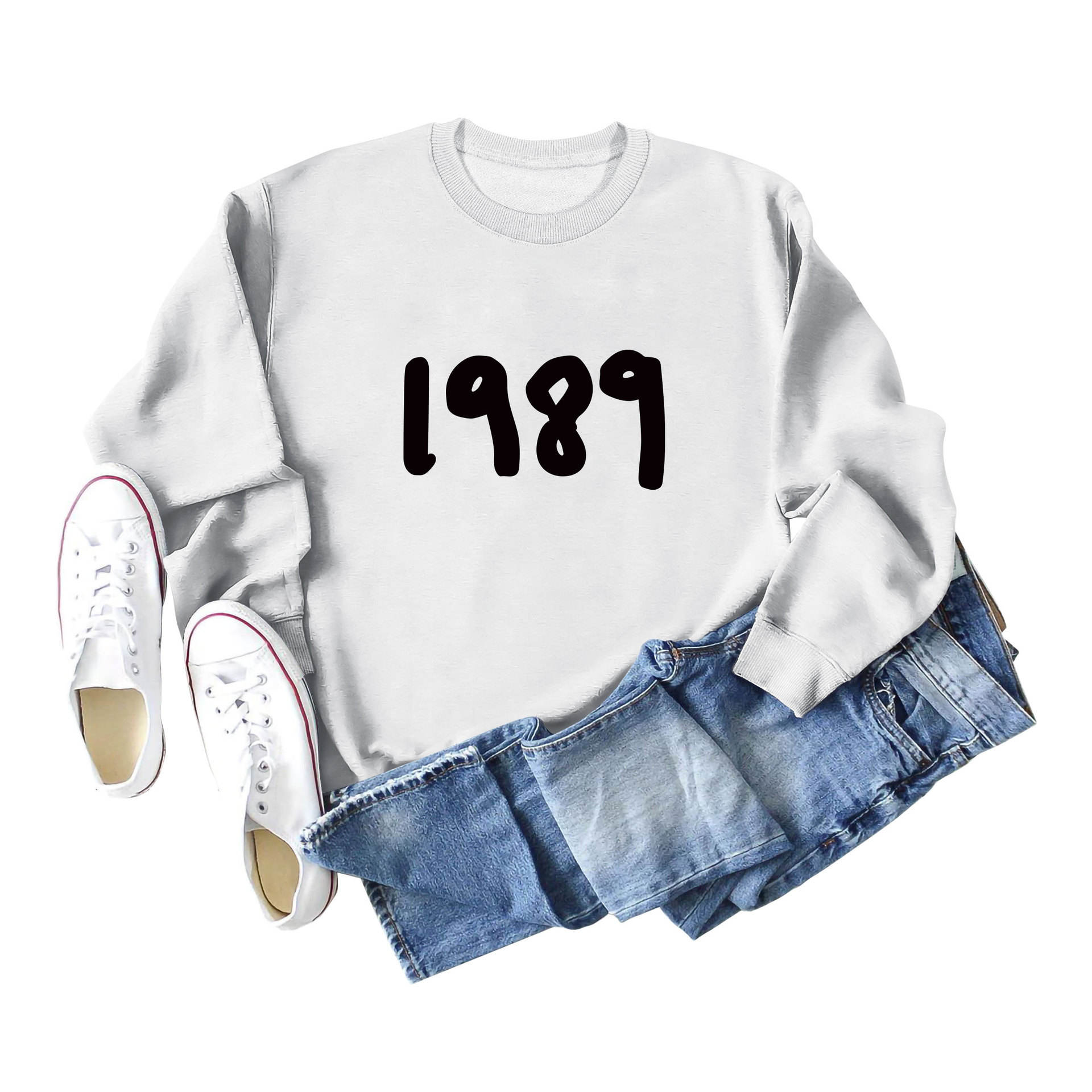 เสื้อยืดสีขาว (รูปภาพสีข้อความสีดำ)