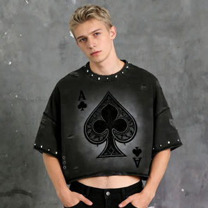 เสื้อยืดผู้ชายสีดำฟอกกรด ทรงครอป ขอบเสื้อขาดแต่งหมุดลายใบจตุรัส สไตล์วินเทจ สีซีดจางแบบซันเฟด แนวสตรีทแวร์ พังก์ สไตล์ลำลอง - Product Image 1