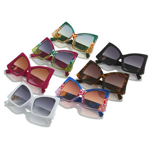 Nouvelle Arrivée Lunettes de Soleil Papillon Oversize Originales avec Nœud, Verres Dégradés, Légères, Style Œil de Chat Zèbre, Orange Blanc Vert Rouge - Product Image 2