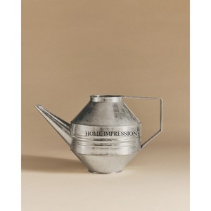 Arrosoir en métal galvanisé fait à la main, forme personnalisée, design moderne, capacité de 8 L, durable, écologique, de haute qualité, vente en gros - Product Image 1