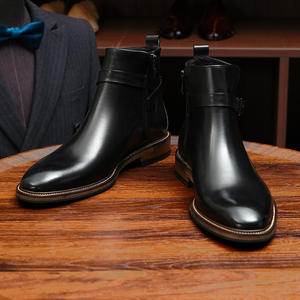 Bottes de travail avec soutien et talon antidérapant pour hommes, pour le travail en extérieur et les longues promenades - Product Image 4