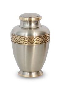 La única urna de cremación de aluminio fundido Eternal Grace ofrece un tributo atemporal a su ser querido con su elegante urna de diseño. - Product Image 4