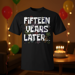 Maglietta per il 15° compleanno di un ragazzo di 15 anni, con meme 'Cinque anni dopo', abbigliamento promozionale - Product Image 3