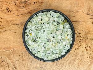 Tamaños personalizados Prehnita Ágata pulida Piedra preciosa Piedra semipreciosa Artesanía tallada en estilos de amor Feng Shui para decoración de recuerdos - Product Image 5