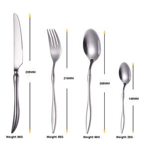 Elegante juego de cubiertos plateados apto para restaurantes, cafeterías y eventos, fabricado con material de acero inoxidable de larga duración. - Product Image 3