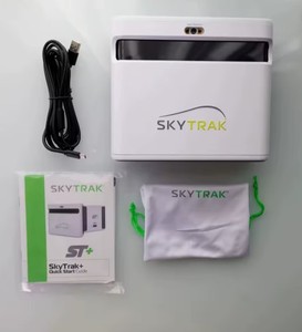 NUEVO Monitor y Simulador de Golf SkyTrak+ Modelo 4645345363 con Resolución de 800X480/1280X720 - Product Image 2