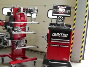 Outil d'alignement de roues 3D Hunter 2025 abordable, équilibreuse de roues bon marché pour atelier de pneus à vendre - Product Image 6