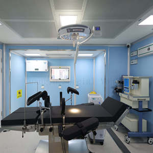 Carro de Soporte Médico Móvil Usado con Espacio de Trabajo Limpio y Cerrado, Transmisión Manual, Combustible Diésel para Operaciones de Emergencia - Product Image 4